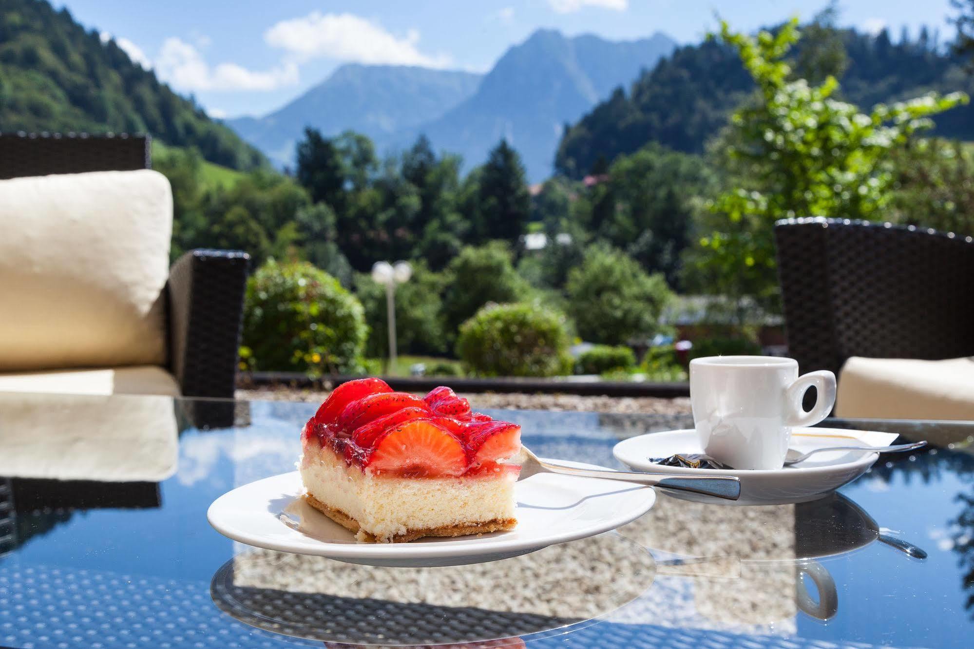 Alpenhotel Oberstdorf - Ein Rovell Hotel Exterior foto